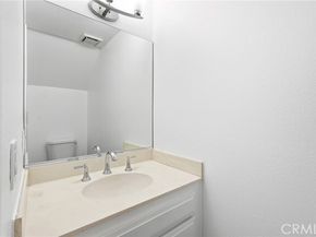 20120 Runnymede Street 17, Winnetka (los Angeles) CA 91306