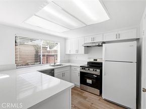 20120 Runnymede Street 17, Winnetka (los Angeles) CA 91306
