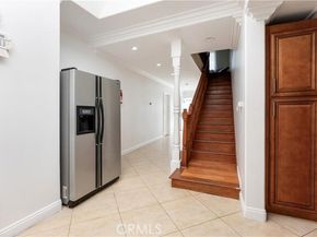 6732 Farmdale, North Hollywood (los Angeles) CA 91606