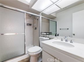 7800 Topanga Canyon 212, Canoga Park (los Angeles) CA 91304