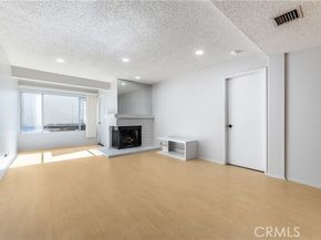 7800 Topanga Canyon 212, Canoga Park (los Angeles) CA 91304