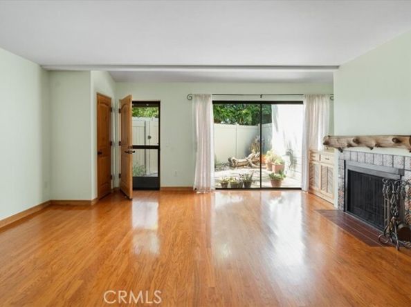 5249 Colodny 8, Agoura Hills CA 91301