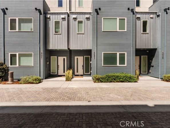 5623 N Bella Blanco, North Hollywood (los Angeles) CA 91601