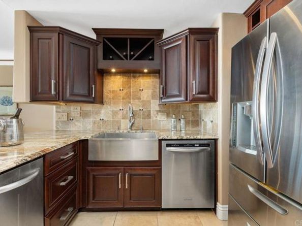 1200 Harbor 15B, Oceanside CA 92054
