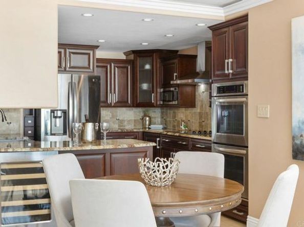 1200 Harbor 15B, Oceanside CA 92054