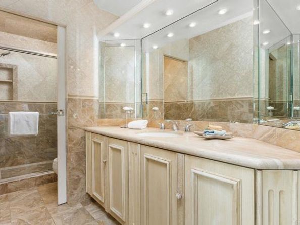 1200 Harbor 15B, Oceanside CA 92054