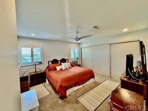 3808 Vista Campana 42, Oceanside CA 92057