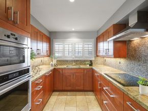7981 Caminito Del Cid, La Jolla (san Diego) CA 92037