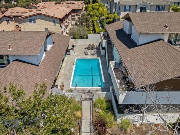 7500 Viejo Castilla Way 9, Carlsbad CA 92009