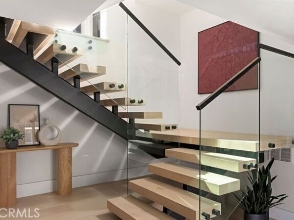 2501 Seaview Avenue, Corona Del Mar (newport Beach) CA 92625