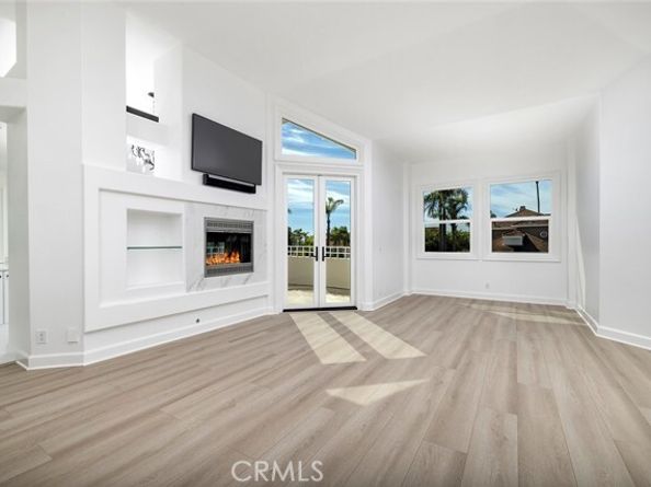 6 Harbor Pointe Drive, Corona Del Mar (newport Beach) CA 92625