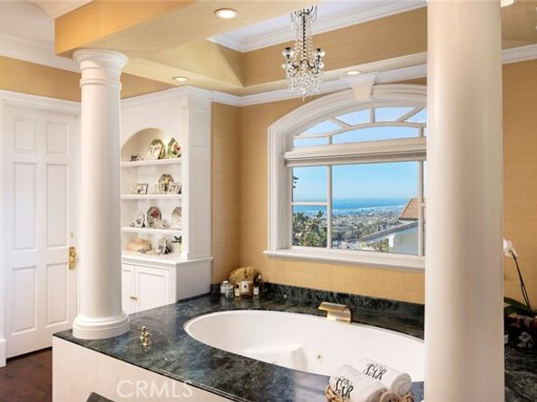 1 San Mateo Way, Corona Del Mar (newport Beach) CA 92625