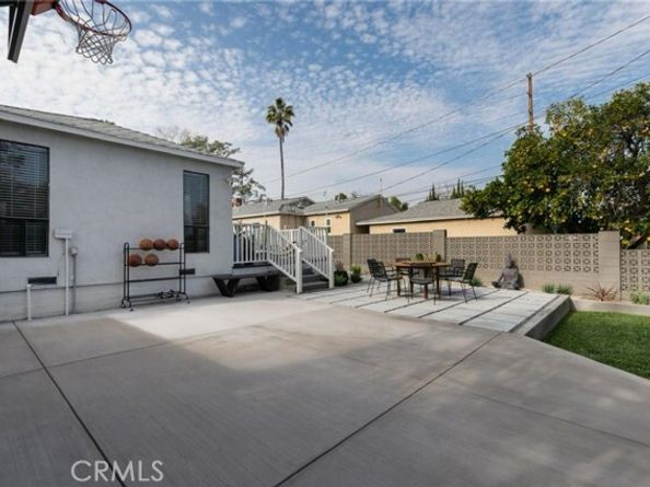 5754 Satsuma Avenue, North Hollywood (los Angeles) CA 91601
