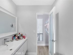 5754 Satsuma Avenue, North Hollywood (los Angeles) CA 91601