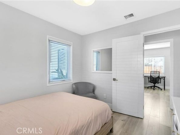 5754 Satsuma Avenue, North Hollywood (los Angeles) CA 91601