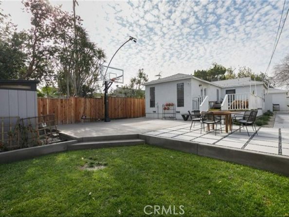 5754 Satsuma Avenue, North Hollywood (los Angeles) CA 91601