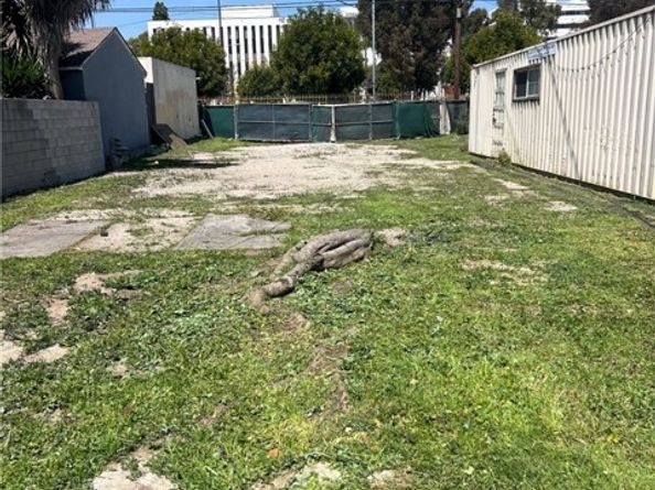 509 E 97th Street, Inglewood CA 90301