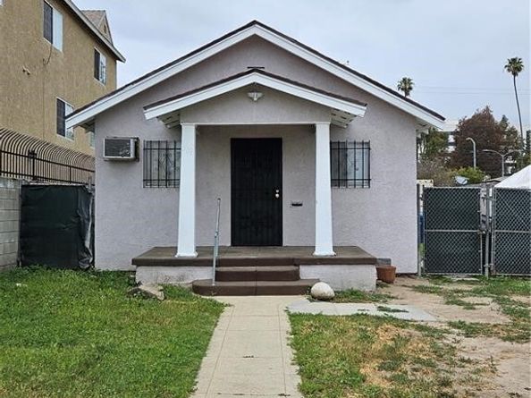 509 E 97th Street, Inglewood CA 90301