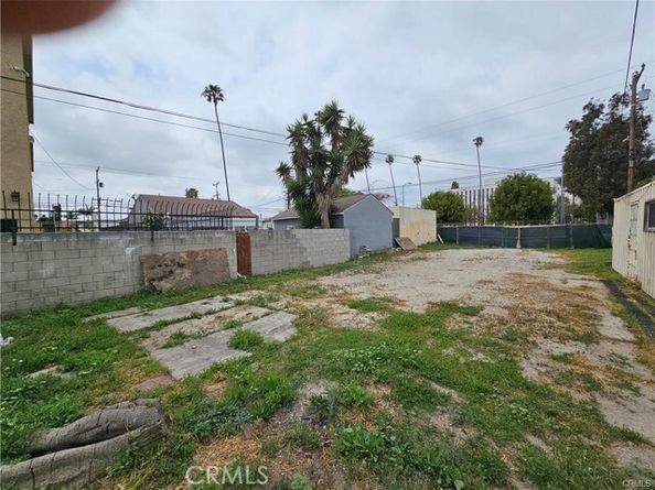 509 E 97th Street, Inglewood CA 90301
