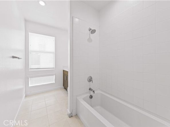 121 Reyes Alley, Lake Forest (el Toro) CA 92630