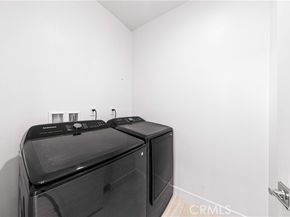 121 Reyes Alley, Lake Forest (el Toro) CA 92630
