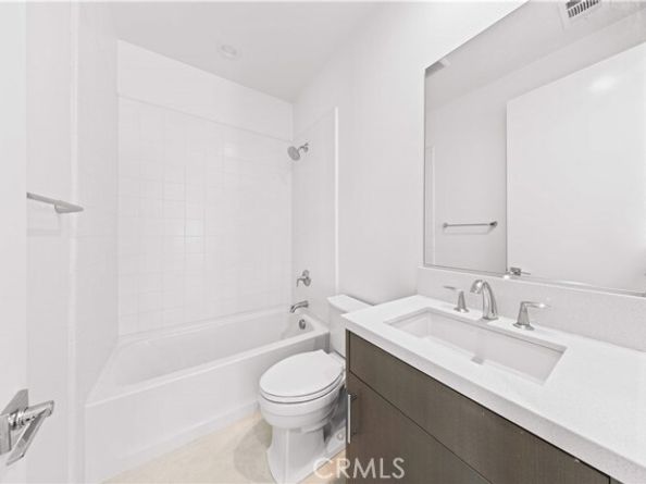 121 Reyes Alley, Lake Forest (el Toro) CA 92630