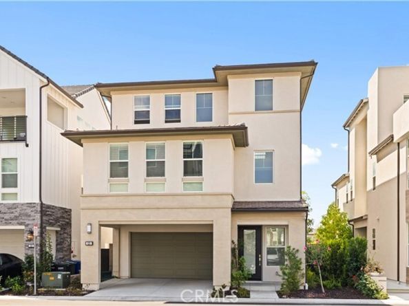 121 Reyes Alley, Lake Forest (el Toro) CA 92630