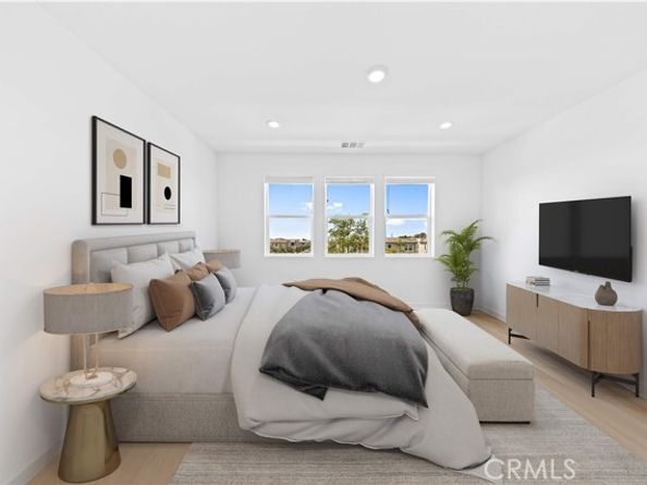 121 Reyes Alley, Lake Forest (el Toro) CA 92630