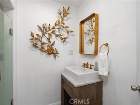 5732 Wilbur Avenue, Tarzana (los Angeles) CA 91356