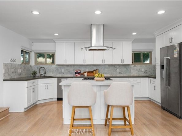 5732 Wilbur Avenue, Tarzana (los Angeles) CA 91356