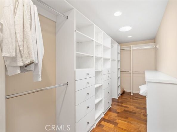 2377 Silver Ridge Avenue, Los Angeles CA 90039