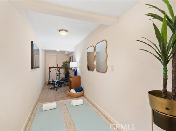 2377 Silver Ridge Avenue, Los Angeles CA 90039