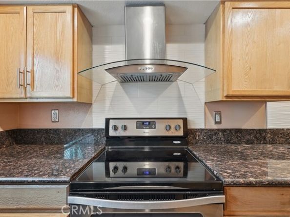 8121 Canby Avenue 4, Reseda (los Angeles) CA 91335