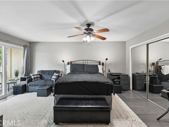 8121 Canby Avenue 4, Reseda (los Angeles) CA 91335