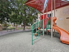 8121 Canby Avenue 4, Reseda (los Angeles) CA 91335