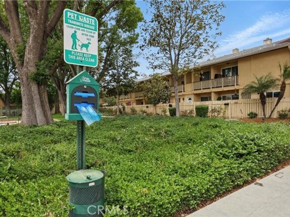 8121 Canby Avenue 4, Reseda (los Angeles) CA 91335