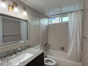 15935 Community Street, North Hills (los Angeles) CA 91343