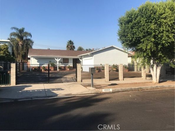 15935 Community Street, North Hills (los Angeles) CA 91343
