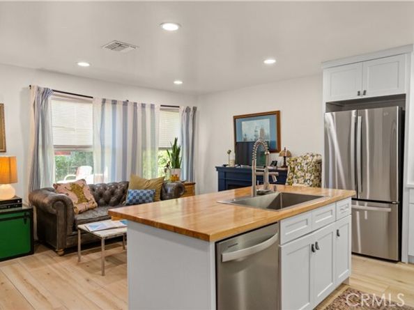 6042 Fair, North Hollywood (los Angeles) CA 91606