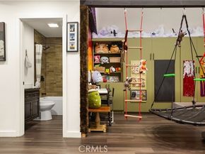 6042 Fair, North Hollywood (los Angeles) CA 91606