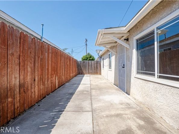 1627 Broad Avenue, Wilmington (los Angeles) CA 90744