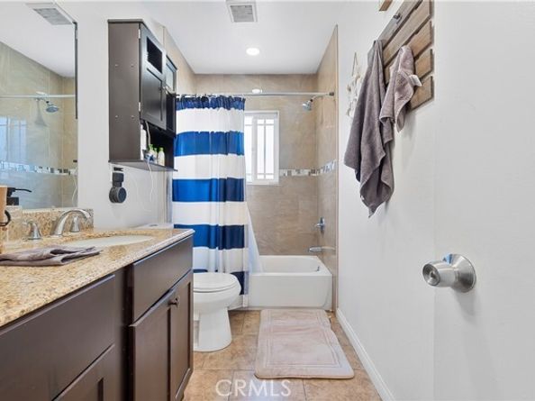 1627 Broad Avenue, Wilmington (los Angeles) CA 90744
