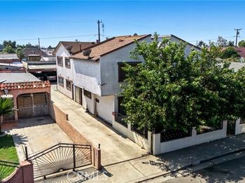 2526 Flower Street