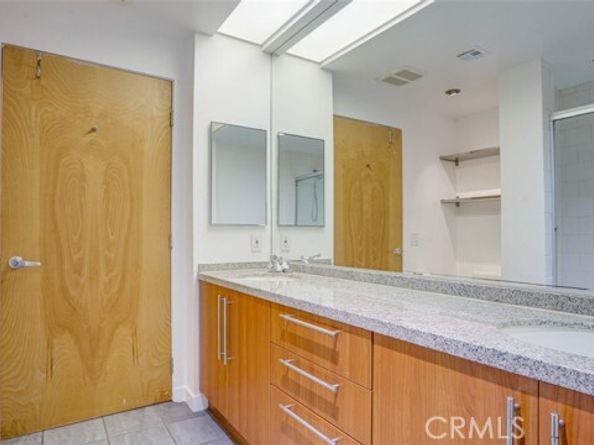 4705 Whitsett 106, Studio City (los Angeles) CA 91604