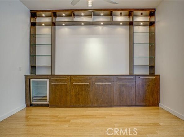 4705 Whitsett 106, Studio City (los Angeles) CA 91604