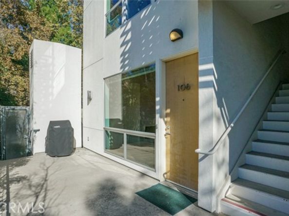 4705 Whitsett 106, Studio City (los Angeles) CA 91604