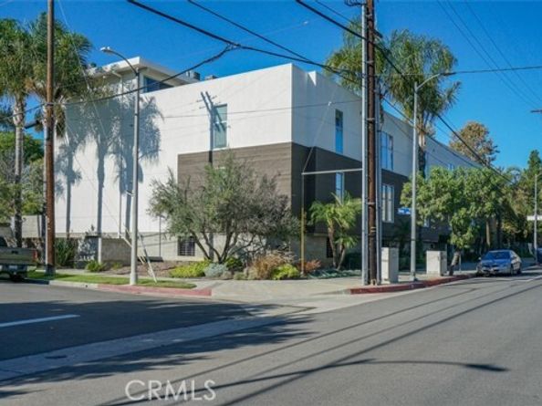 4705 Whitsett 106, Studio City (los Angeles) CA 91604