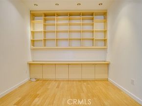 4705 Whitsett 106, Studio City (los Angeles) CA 91604