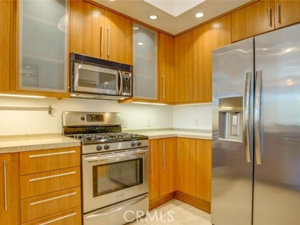 4705 Whitsett 106, Studio City (los Angeles) CA 91604