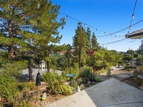 10557 Mahoney Drive, Burbank CA 91040